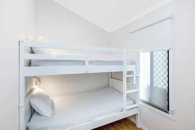 Deluxe, Cabin, 1 Queen and 1 Bunk Bed, Pet Friendly, Reflections Holiday Park Ferry Reserve 4/5