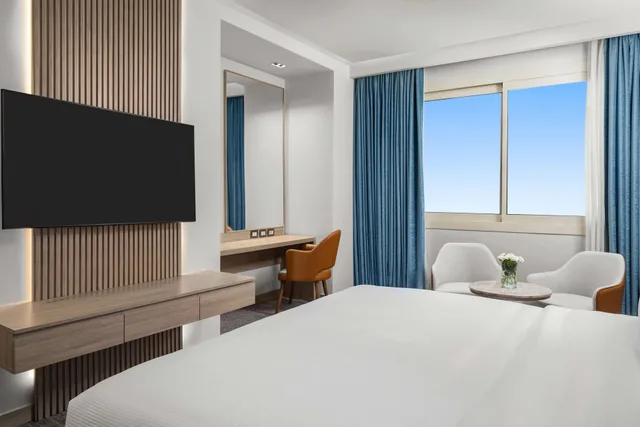 جناح جونيور ديلوكس تنفيذي، Hilton Alexandria Green Plaza 2/6