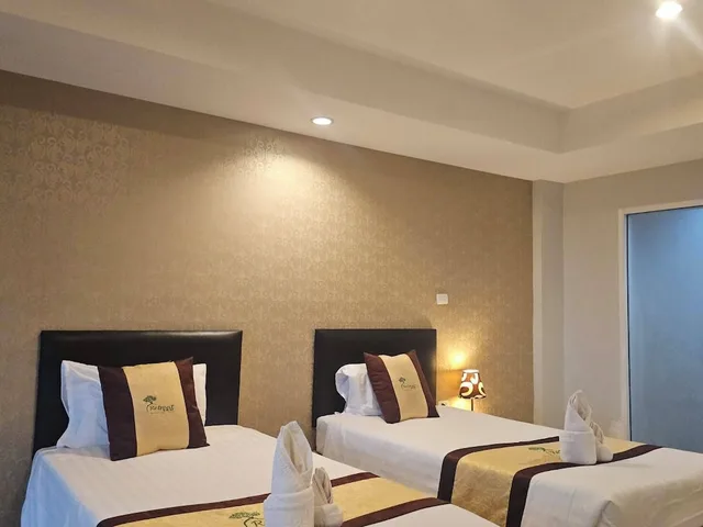 Superior, Double or Twin Bed, Retreat Resort Pattaya 2/10