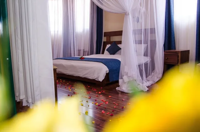 جناح تنفيذي بسرير فردي، Nile Village Hotel 1/2