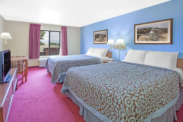 غرفة بسريرين كوين لذوي الإعاقة، Days Inn By Wyndham Madison Ne/Windsor 1/1