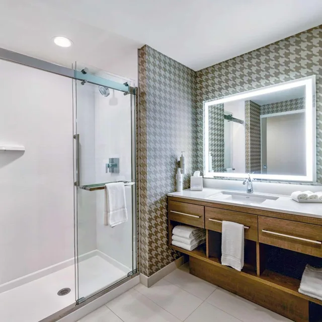 استوديو بسرير كوين مع أريكة، Home2 Suites by Hilton Minneapolis Downtown, MN 8/9