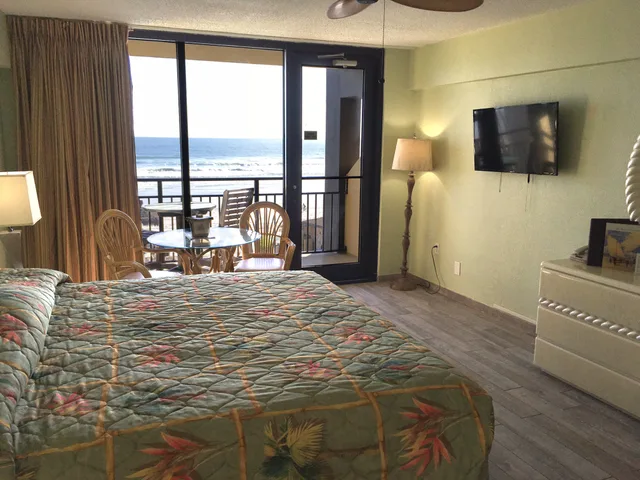 Room, King Bed, Ocean Front, Kitchenette، HAWAIIAN INN 2/2