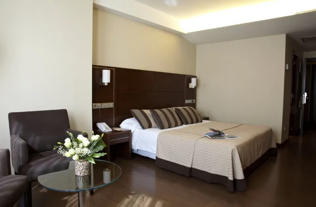 Room, Double Bed, with Child Extra Bed، COIA 3/5