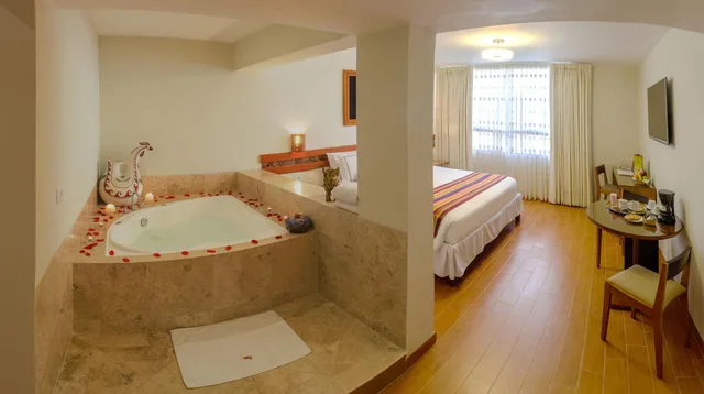 جناح جونيور بحوض جاكوزي، Taypikala Cusco Hotel 5/5