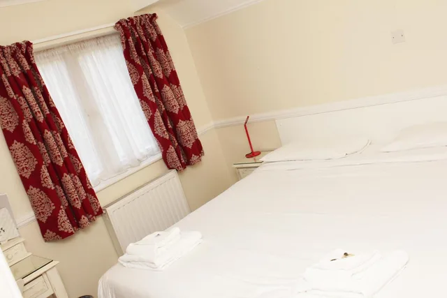 غرفة اقتصادية ثلاثية، Gidea Park Hotel 4/10