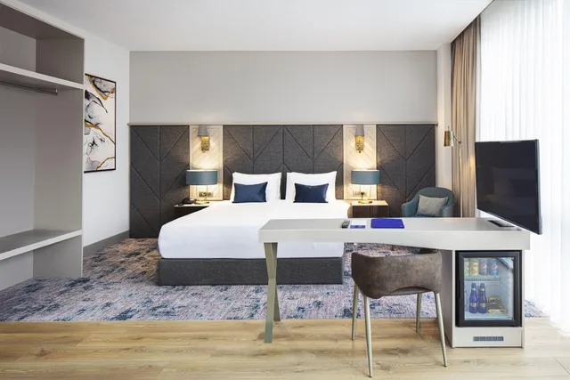 جناح بسرير كينج، Delta Hotels by Marriott Istanbul Kagithane 1/2