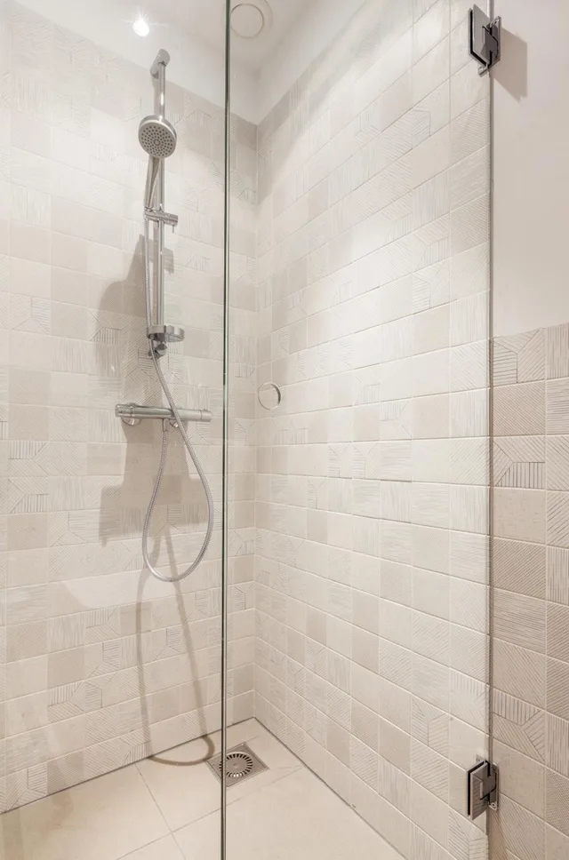 City, Queen Bed, Ground Floor، Hotel Not Hotel 4/4