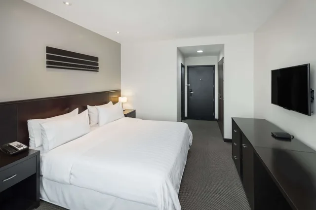 غرفة قياسية بسرير كينج، Wyndham Garden Guayaquil 1/10