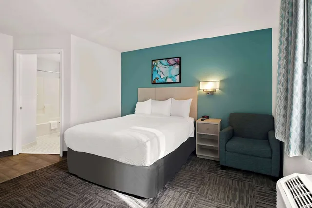 جناح بسرير كوين مع أريكة، MainStay Suites Salt Lake City Fort Union 2/8