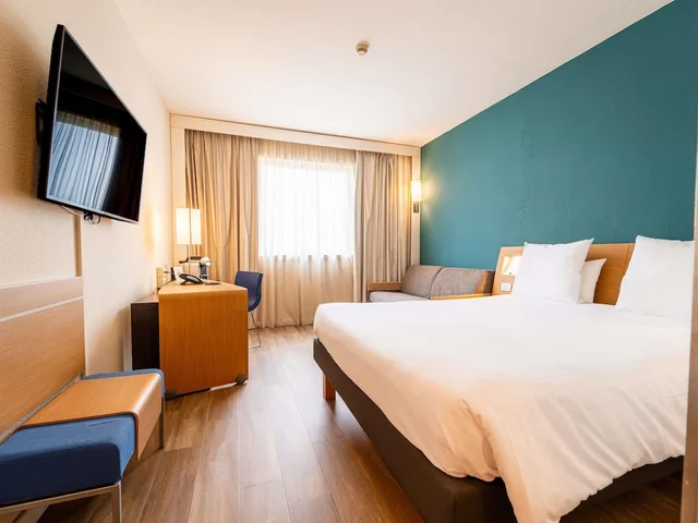 غرفة تنفيذية بسرير مزدوج مع أريكة، Novotel Roma Est 2/10