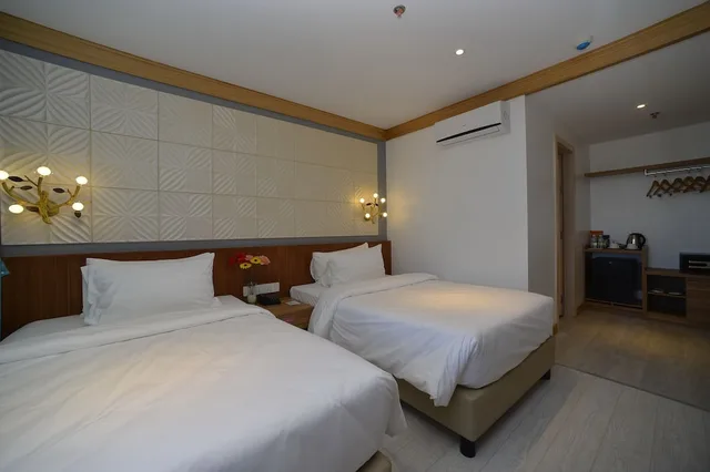 Supreme, Balcony, The Orchard Hotel Baguio 4/6