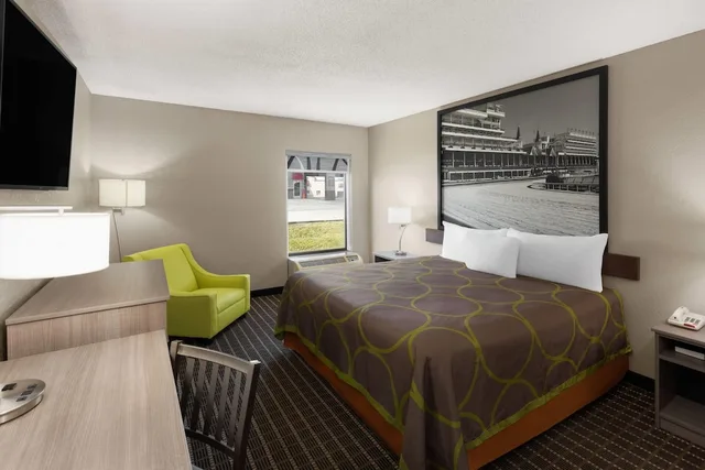 غرفة بسرير كينج لذوي الإعاقة، Super 8 by Wyndham Shepherdsville / Louisville South I65 1/10