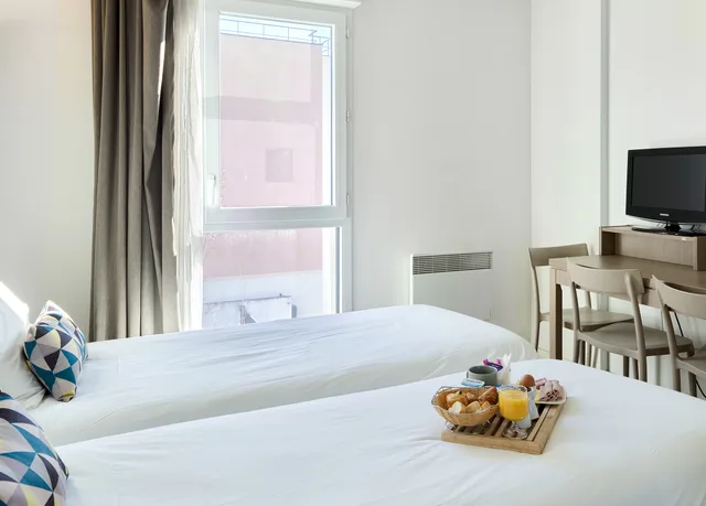 غرفة قياسية بسريرين منفصلين، Comfort Aparthotel Versailles St Cyr l Ecole 4/7
