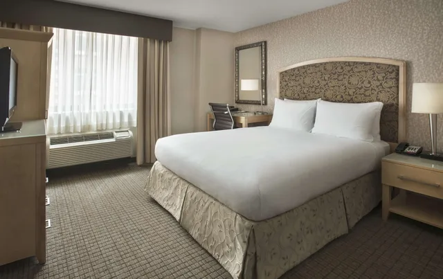 غرفة بسرير كوين، Doubletree Hotel New York City Chelsea 4/8