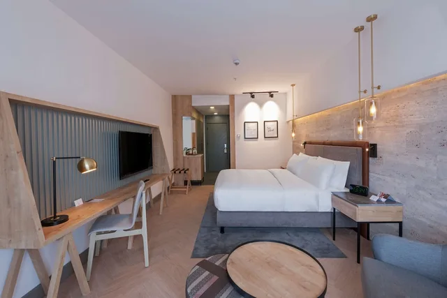 Room, King Bed, DoubleTree by Hilton Antalya-Kemer All-Inclusive Resort 6/11