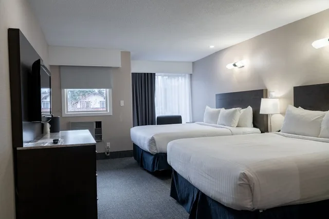 غرفة قياسية بسريرين كوين، Red Carpet Inn Banff Hotel 1/5