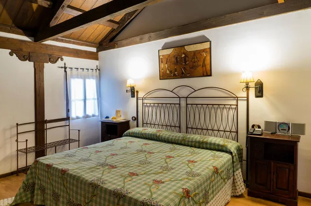 Rustic, Double Bed، La Casa Del Rector Hotel 5/10