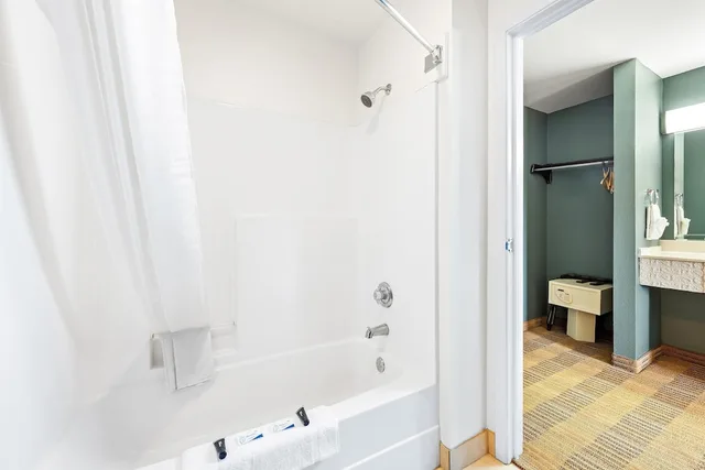 غرفة ديلوكس بسريرين كوين، Americas Best Value Inn Somerville, TX 9/10