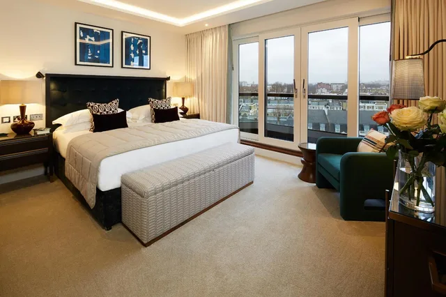 Luxury Two Bedroom Apartment Floor from 4 to 6، Cheval Gloucester Park 1/1