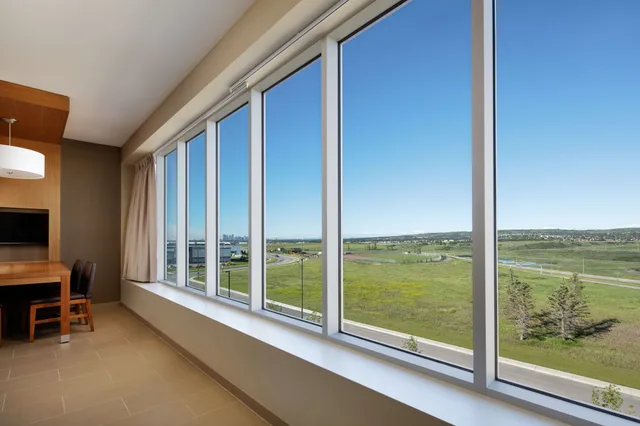جناح بسرير كينج بغرفة نوم واحدة مع أريكة، Hyatt Place Calgary Airport 3/5