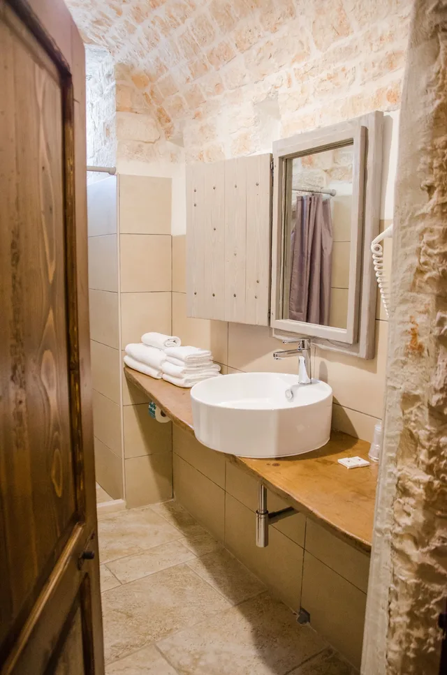 غرفة كومفورت بسرير كوين، Trulli Holiday Albergo Diffuso 5/5