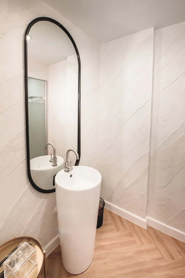 Family, 4 Beds, 2 Queen Beds, 2 Bathrooms، Theme Boutique Hotel Bangkok 1/2