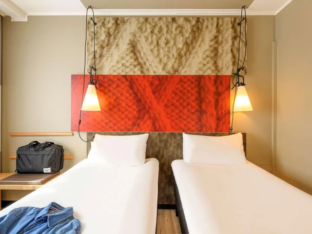 غرفة قياسية بسريرين منفصلين، Ibis Amsterdam Centre Hotel 6/8