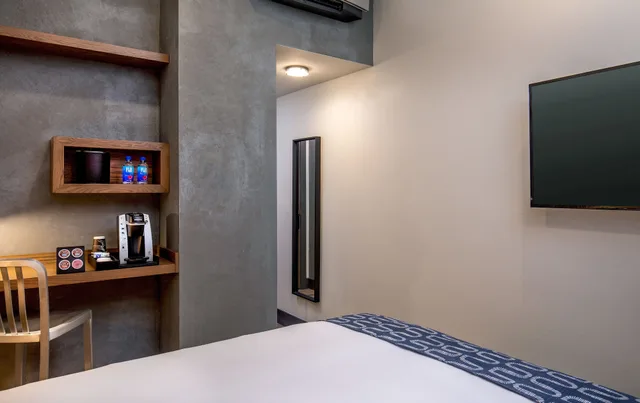 Mini, Queen Bed، Hotel 1868 4/7