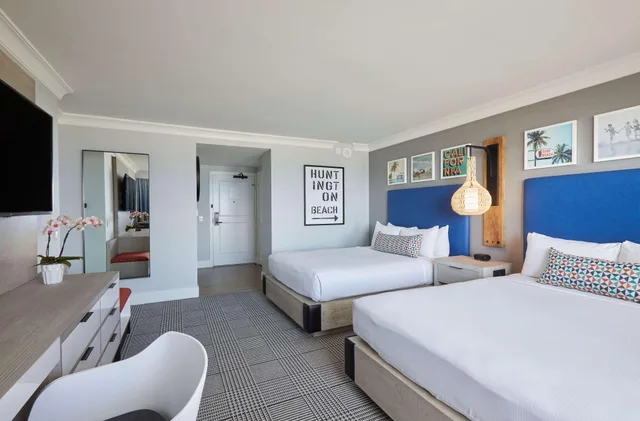 Room, 2 Queen Beds, The Waterfront Beach Resort, a Hilton Hotel 2/5