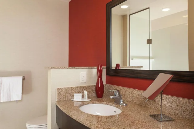 غرفة بسريرين كوين، Courtyard by Marriott San Jose North/Silicon Valley 6/6