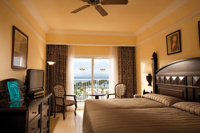غرفة بسريرين مزدوجين بإطلالة على البحر، RIU Guanacaste All Inclusive 1/2