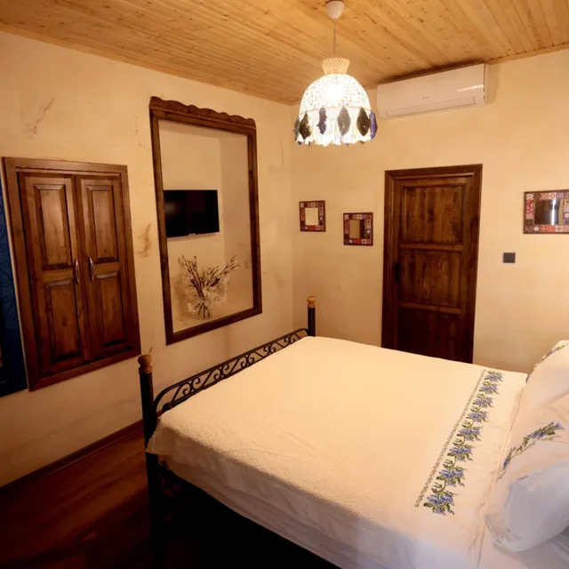 Room, Double Bed, Garden View, Astarte Hotel 2/10