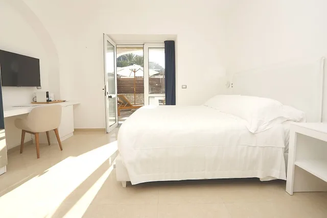 غرفة جونيور بسرير مزدوج بشرفة، Pagoda Hotel Residence 2/3