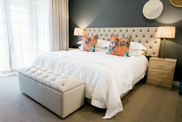 Room, Double Bed, Mont d Or Clarens 2/10