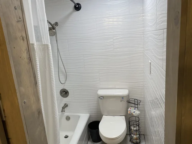 Standard, 2 Double Beds, Gulf Coast Inn 6/10