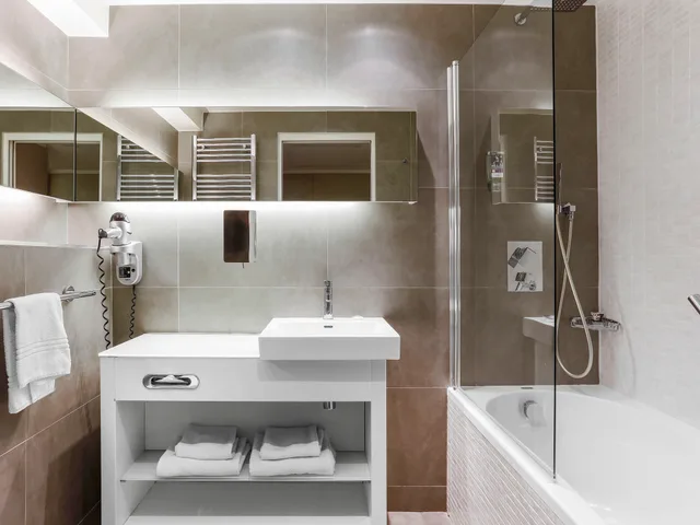 غرفة قياسية ثلاثية، Mercure Paris Vaugirard Porte de Versailles 2/2