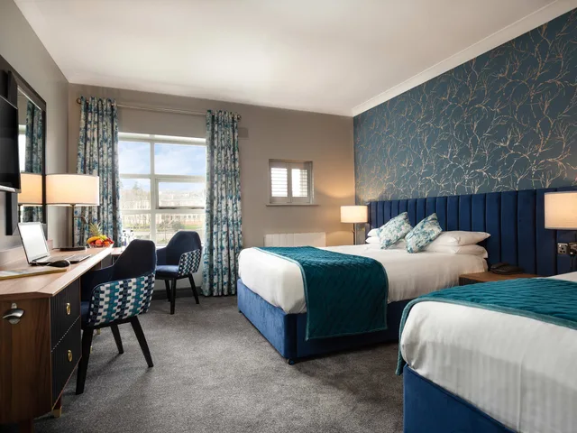 غرفة قياسية ثلاثية، Riverside Park Hotel And Leisure Club 1/3