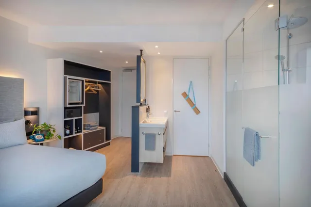 لوفت بسرير كوين، INNSiDE by Melia Amsterdam 4/6