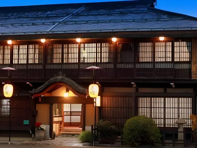 غرفة يابانية كلاسيكية بإطلالة على الحديقة في المبنى الرئيسي، Ryokan Kaminaka 1/2