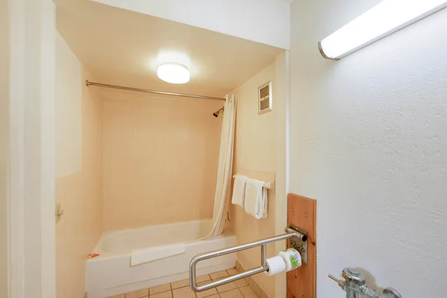 غرفة بسريرين كوين للمدخنين، OYO Hotel Doswell Kings Dominion 7/7
