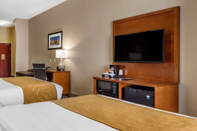 جناح بسريرين كوين مع أريكة لذوي الإعاقة، Comfort Suites Near Texas A M University Corpus Christi 2/3