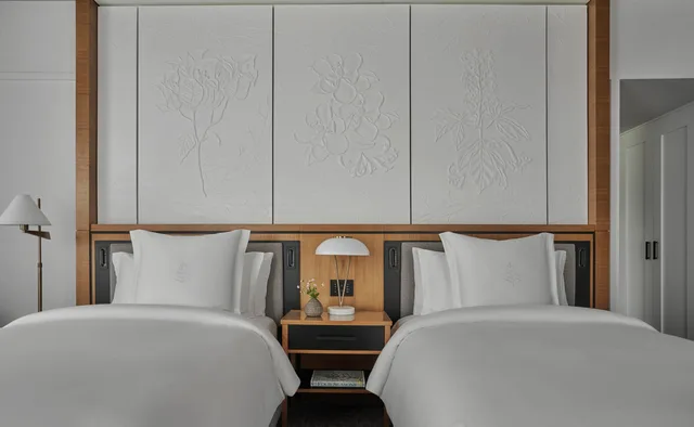غرفة بريميير بسريرين مزدوجين بإطلالة على المدينة، Four Seasons Hotel New Orleans 3/6
