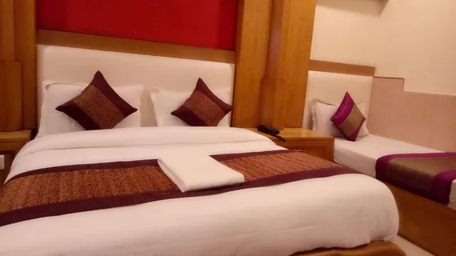 Deluxe, Double Bed, Hotel Kumar Palace 2/10