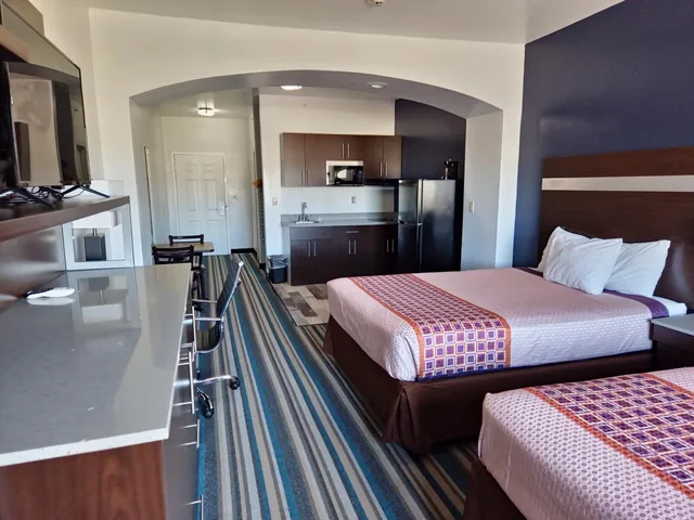 غرفة بسريرين كوين، HomeBridge Inn & Suites (Ex Howard Johnson Inn and Suites Beaumont) 2/2