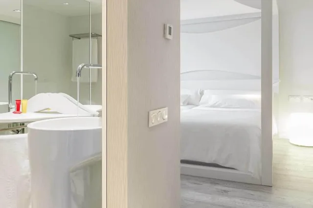 Superior, Double or Twin Bed, Terrace, Blanco Hotel Formentera 9/10