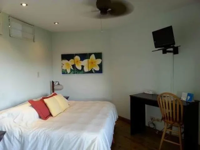 غرفة سوبيريور، Out of Bounds Hotel 1/9