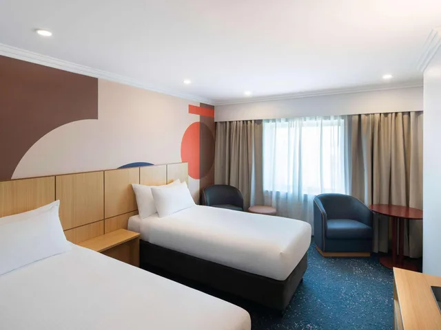 Standard, Single Bed, ibis Styles Sydney Central 2/8