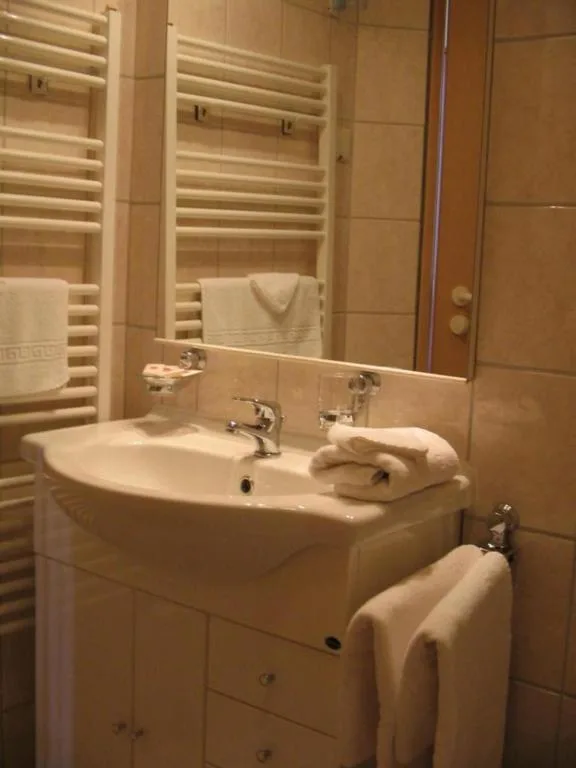 غرفة كبيرة بسرير مزدوج، Bahnhof Hotel Saarlouis 5/5