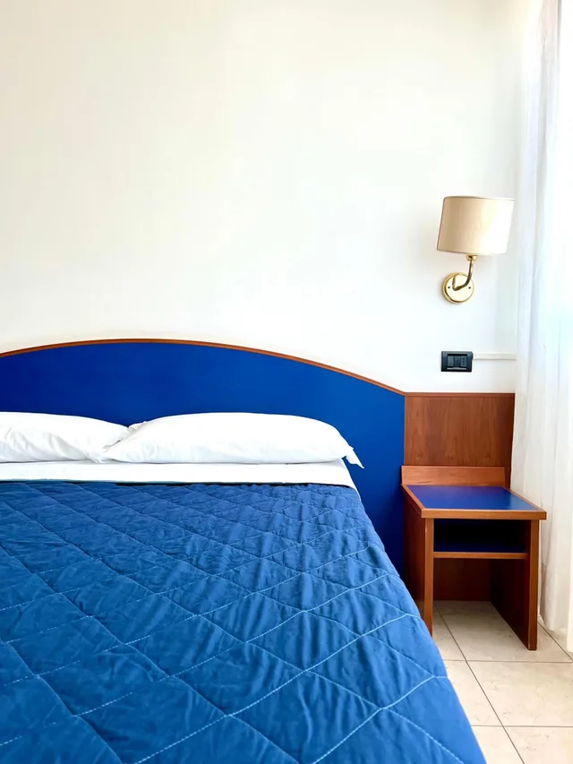 غرفة بسرير مزدوج بإطلالة على البحر، Hotel Montecarlo 6/10